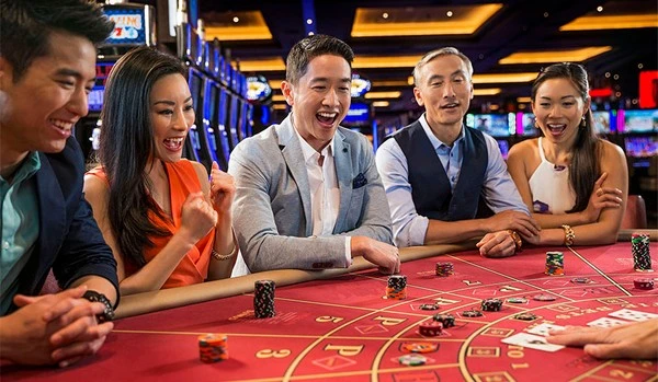 Baccarat: Cara Bermain Anh Menguasai Seni Mengalahkan Rumah