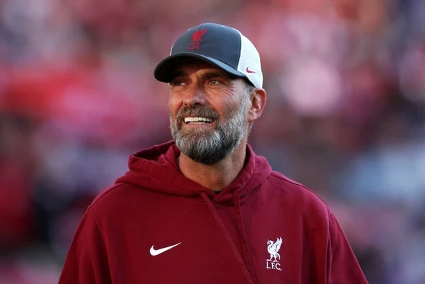 Perpisahan Mohamed Salah dengan Jurgen Klopp dan Komitmennya pada Liverpool