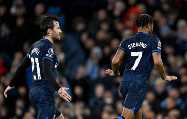 Enzo Maresca dari Chelsea Membela Manajemen Skuad di Tengah Kontroversi Daftar Pemain yang Banyak