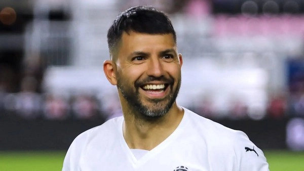 Sergio Aguero Anggap Keunggulan Delapan Poin Liverpool sebagai Penentu