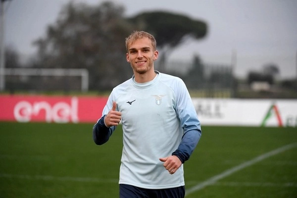Raksasa Liga Primer Berebut Bintang Baru Serie A, Gustav Isaksen